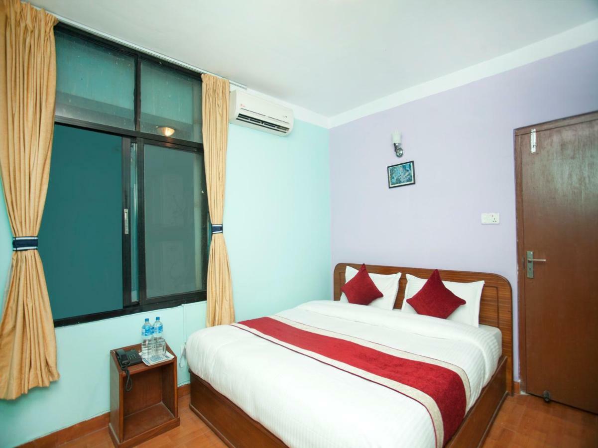 Allied Hotel Bālāju Kültér fotó