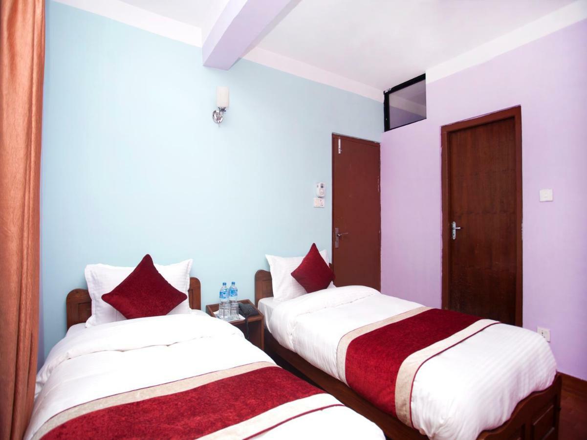 Allied Hotel Bālāju Kültér fotó